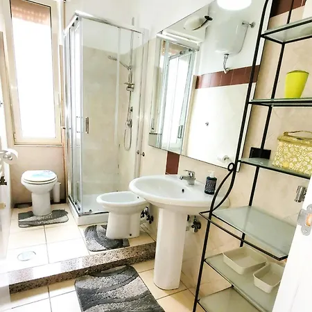 Interno 10 Apartment *