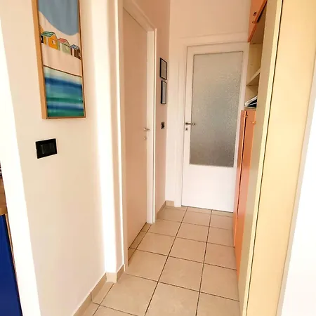 Interno 10 * Pozzuoli