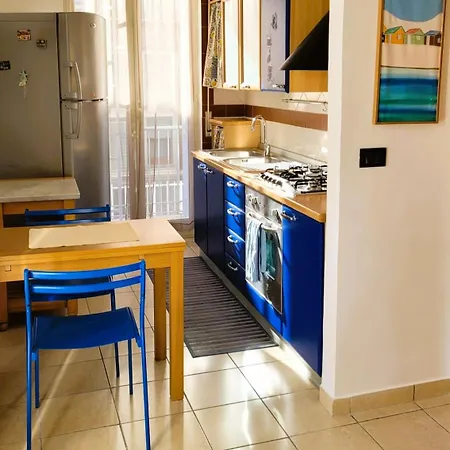 Interno 10 Pozzuoli
